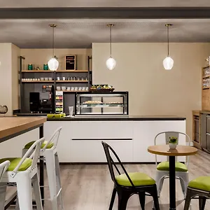 Super 8 By Wyndham Mitte Hamburk