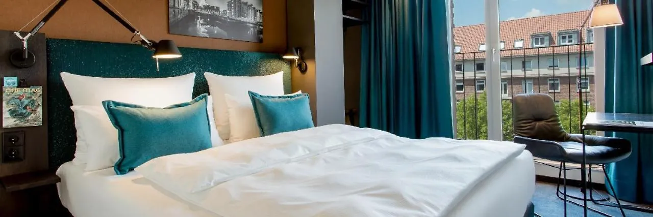 *** Hotel Motel One Hamburg-Fleetinsel Germany